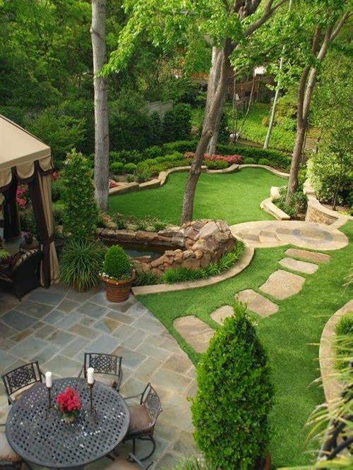 Manicured lawn grabs attention Well maintained yard adds curb appeal