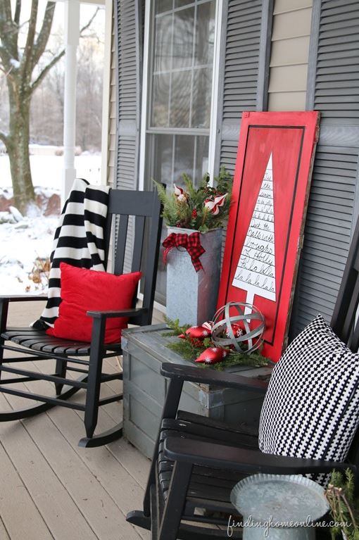 winter front porch decor