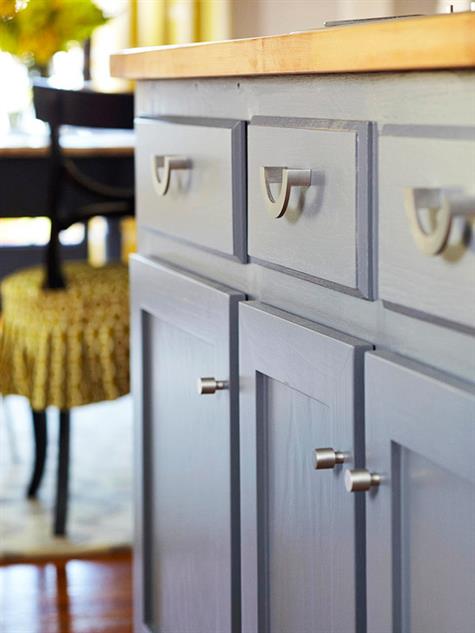 Updated Cabinets with new hardware Easy improvement add new hardware
