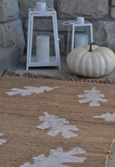 White Fall Leaf Rug